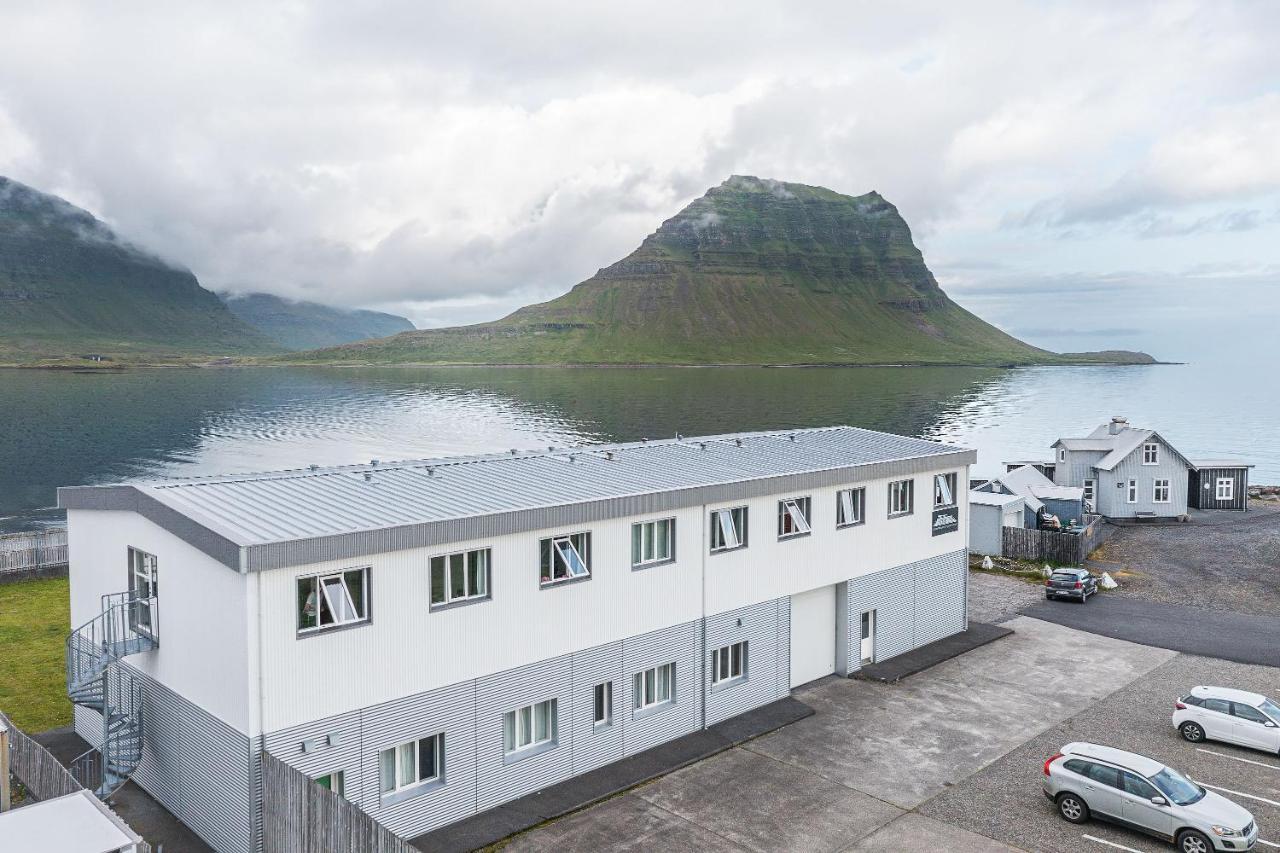 Stoeth Guesthouse And Apartments Grundarfjordur Exterior photo