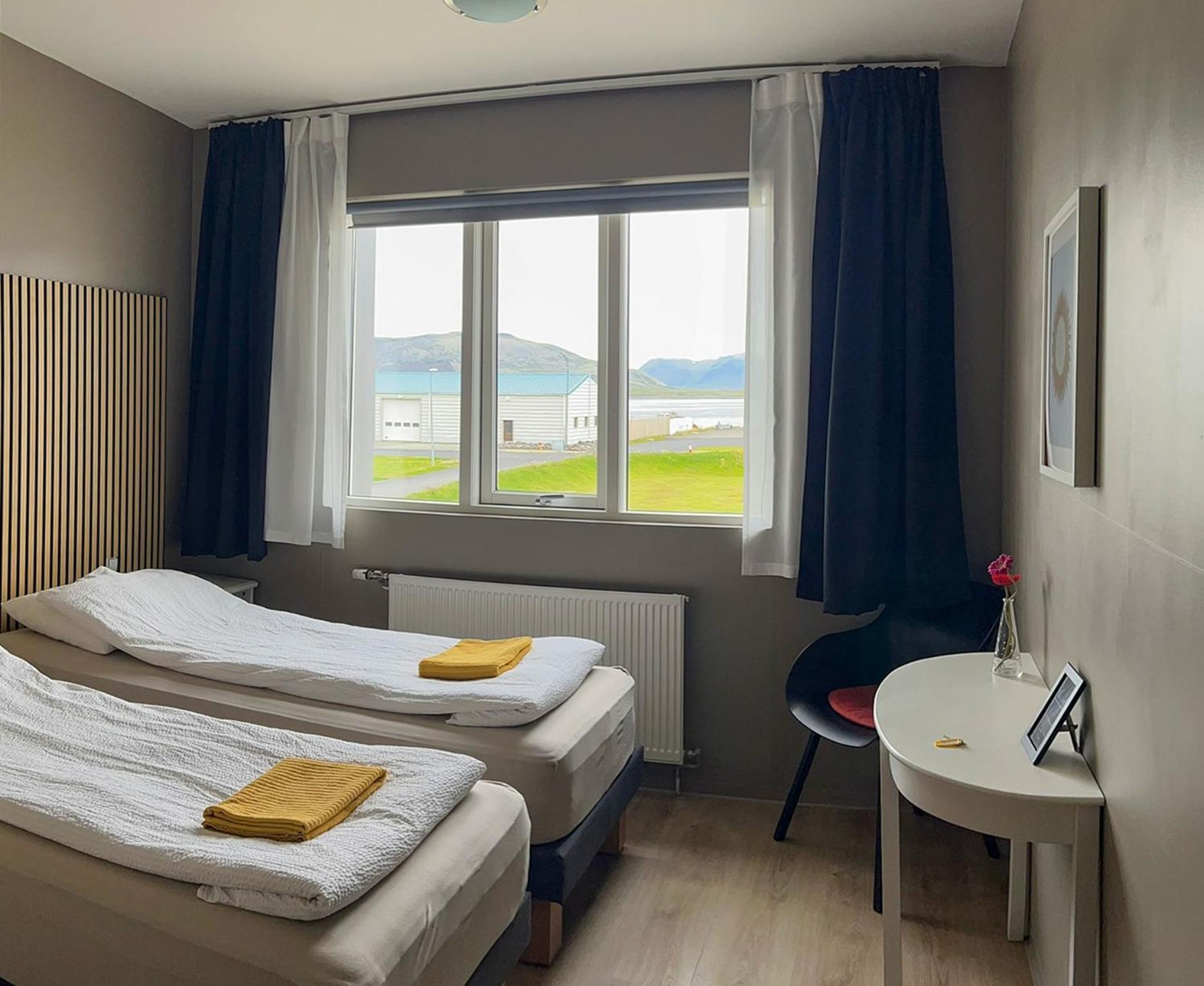Stoeth Guesthouse And Apartments Grundarfjordur Exterior photo
